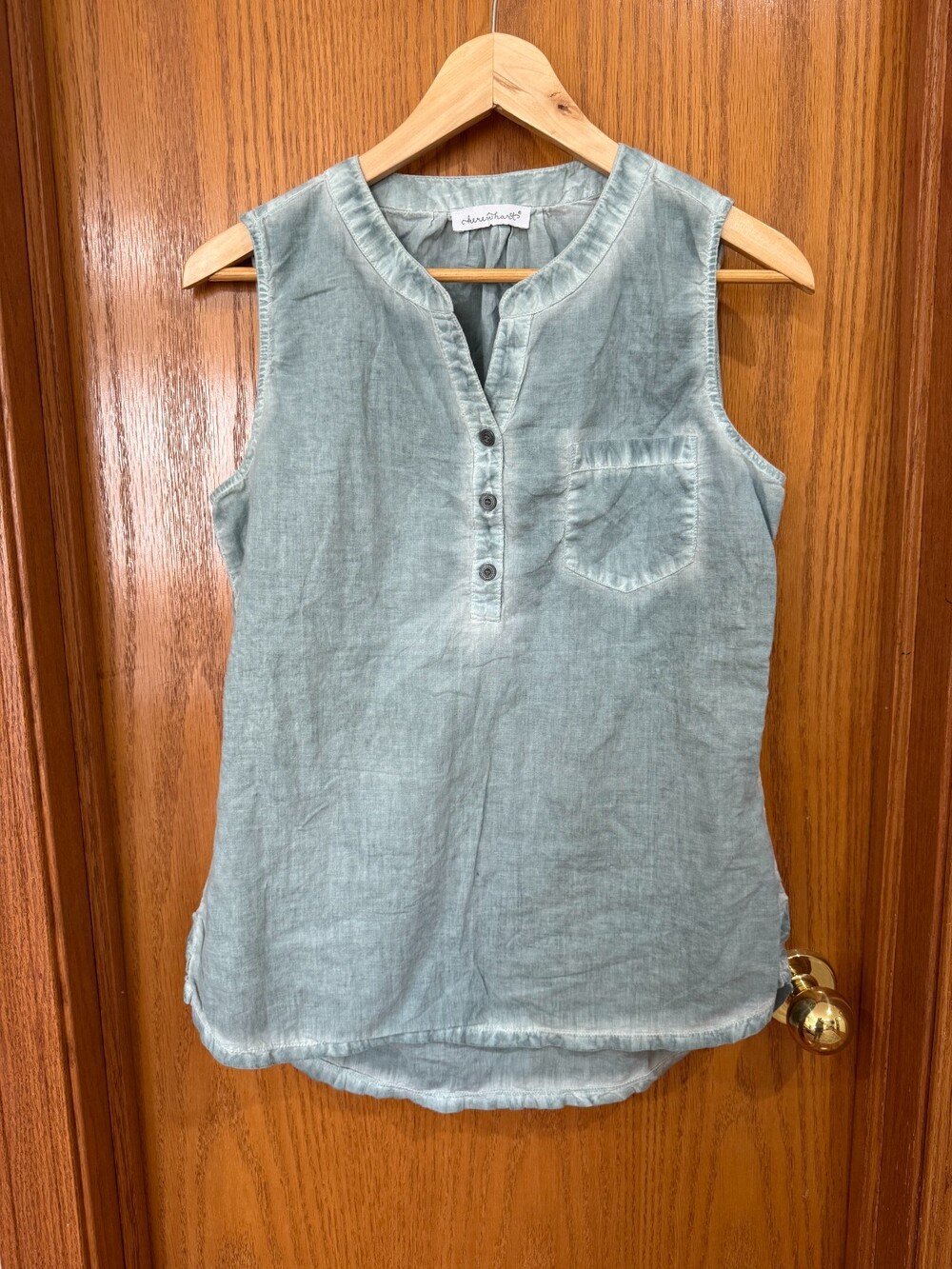 Keren Hart light green sleeveless top size M, frayed on edges